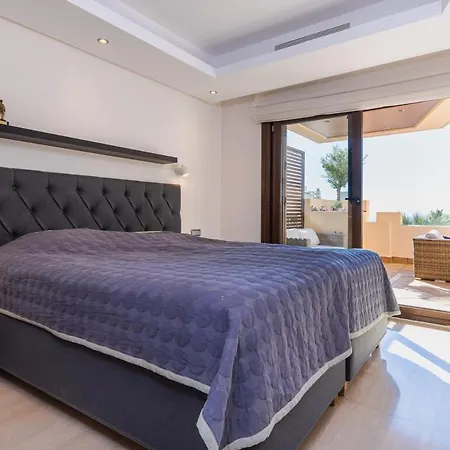 3br Penthouse With Private Pool * Estepona
