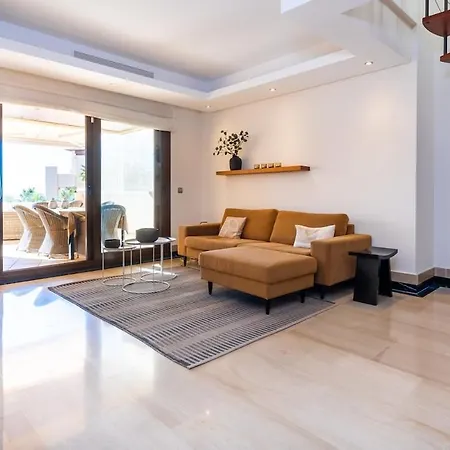 3br Penthouse With Private Pool Apartment *
